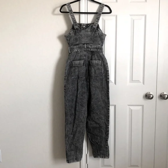 Size 2 dark jean overalls  universal thread goods co. - Picture 2 of 2